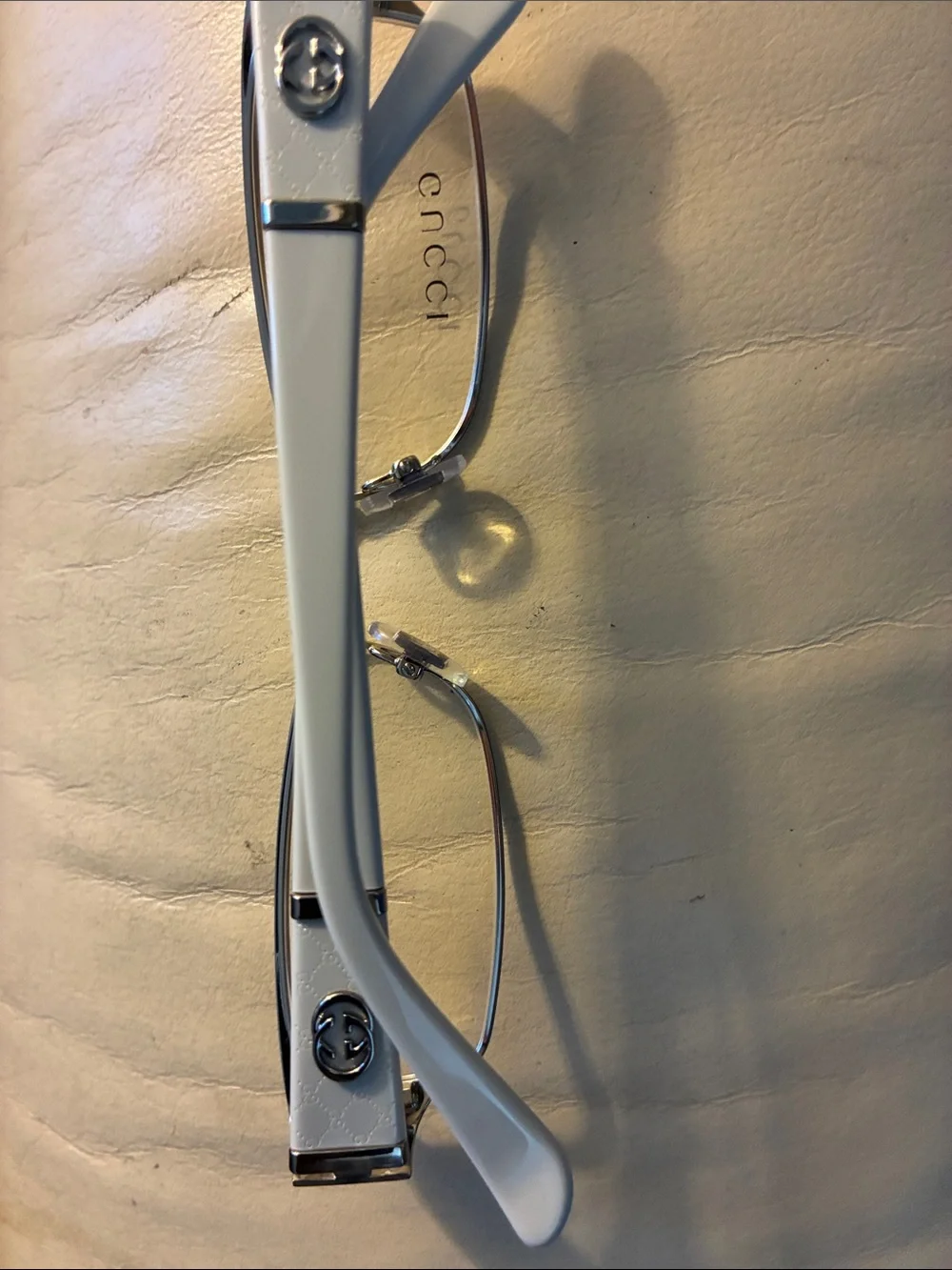 Gucci White Frame Glasses with Silver Metal Temples